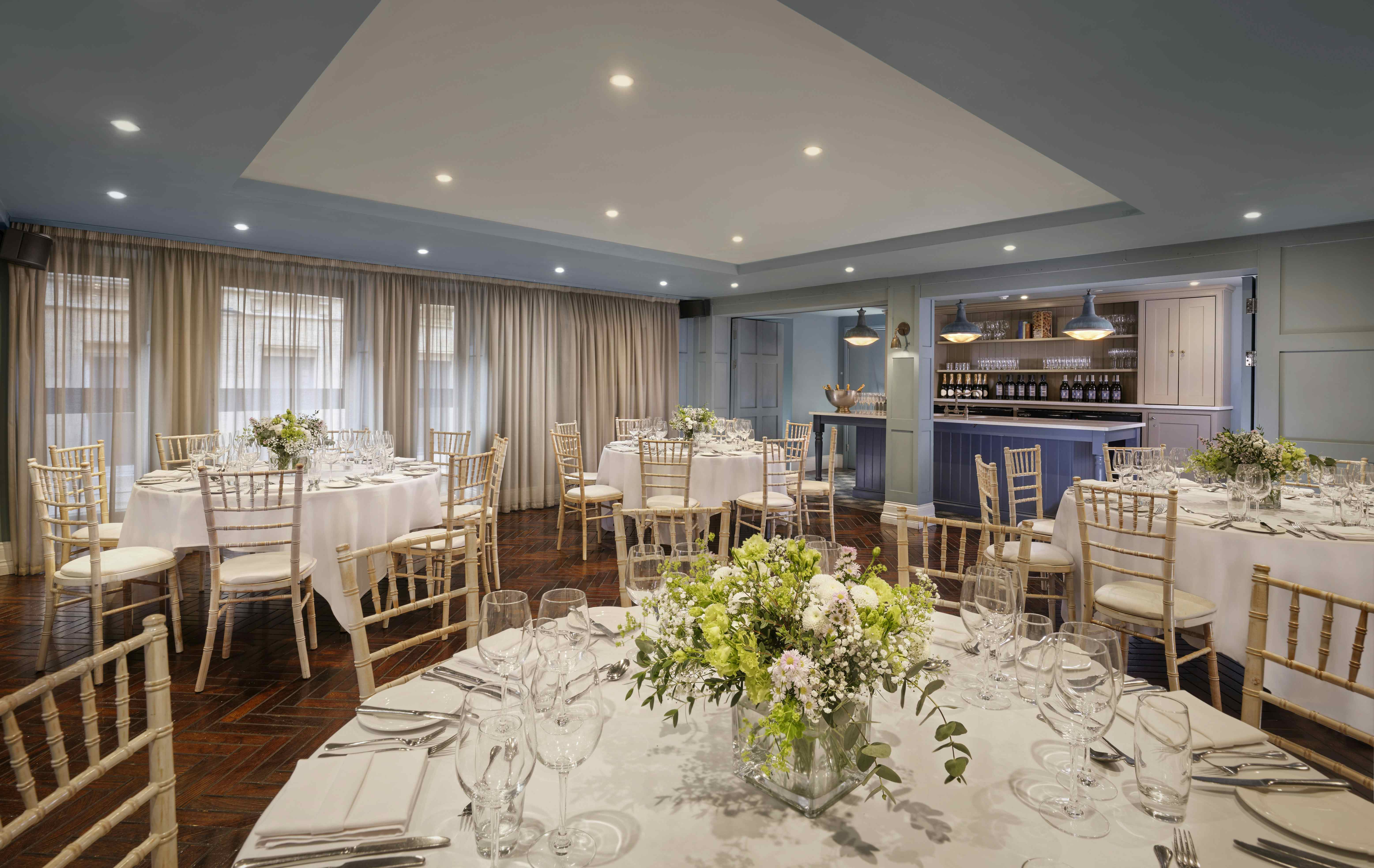 Large Hub, King Street Townhouse